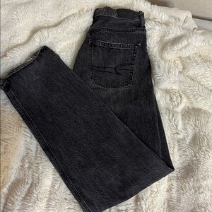 Women's American Eagle Black Mom Jeans